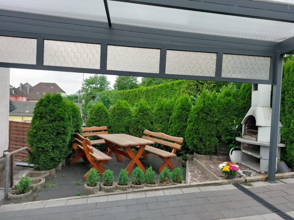 Hotel Gaestezimmer Gasthof Becker Wulfrath Esterno foto