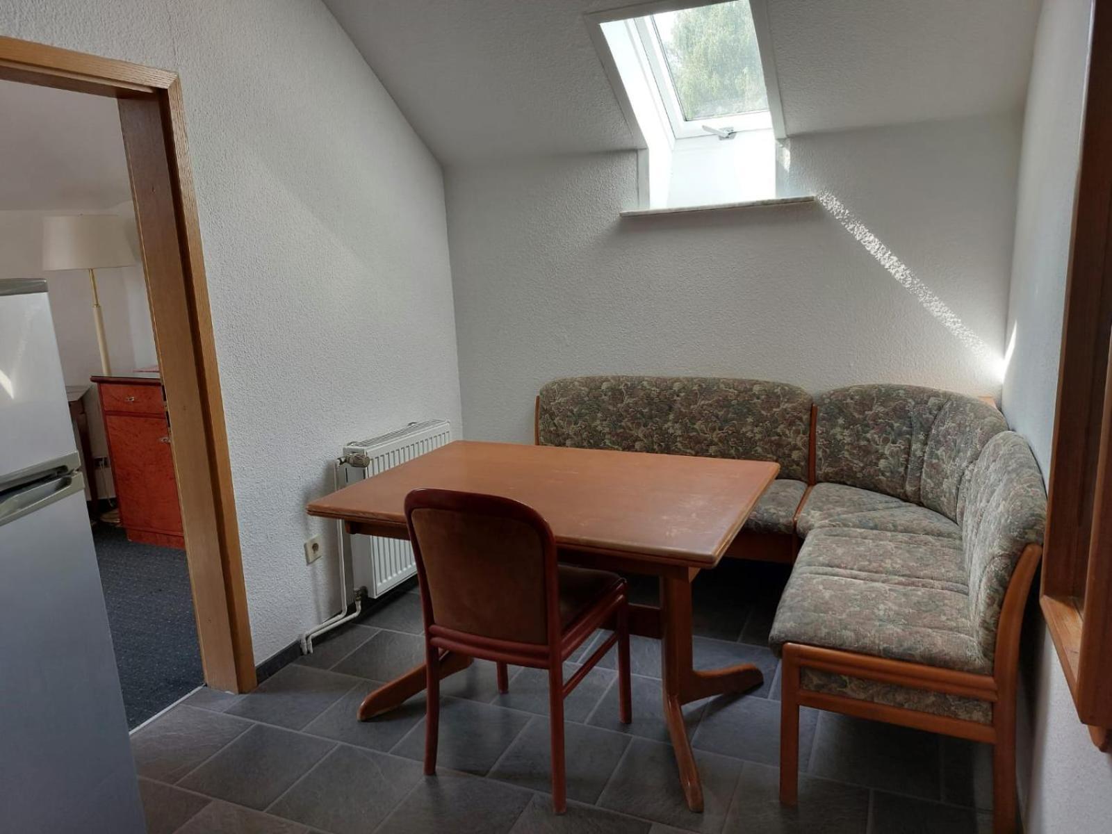 Hotel Gaestezimmer Gasthof Becker Wulfrath Esterno foto