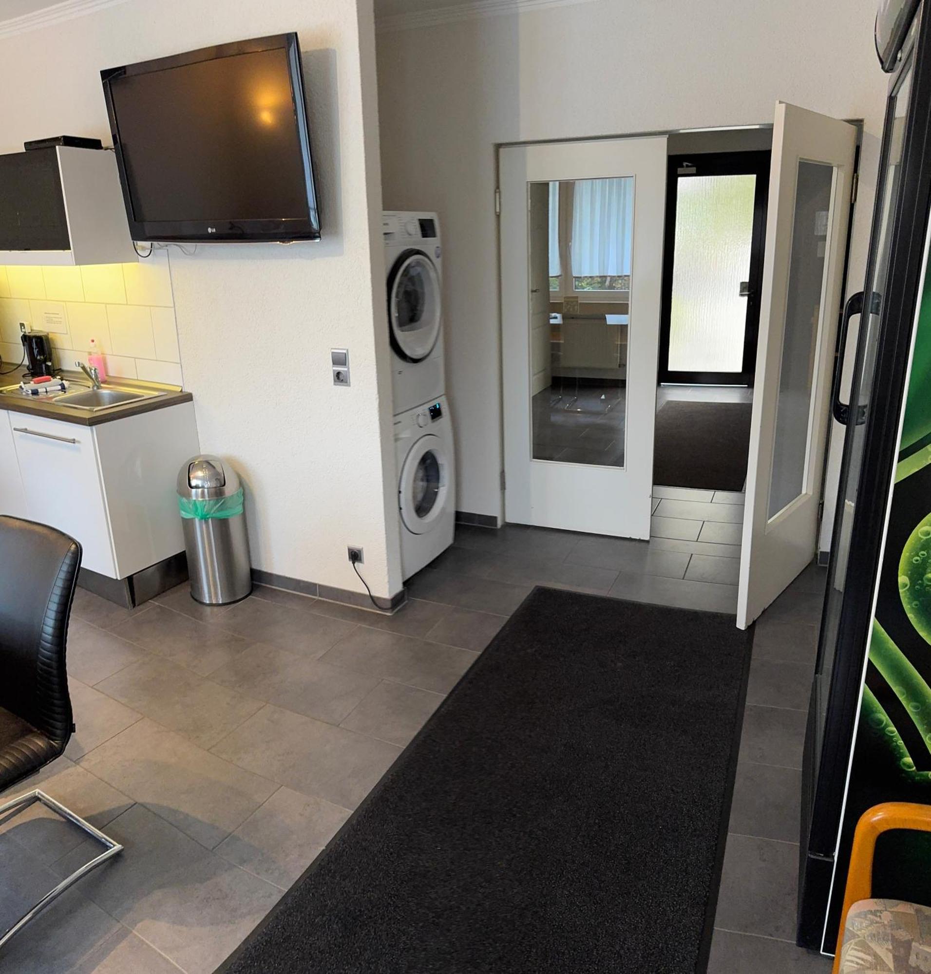 Hotel Gaestezimmer Gasthof Becker Wulfrath Esterno foto