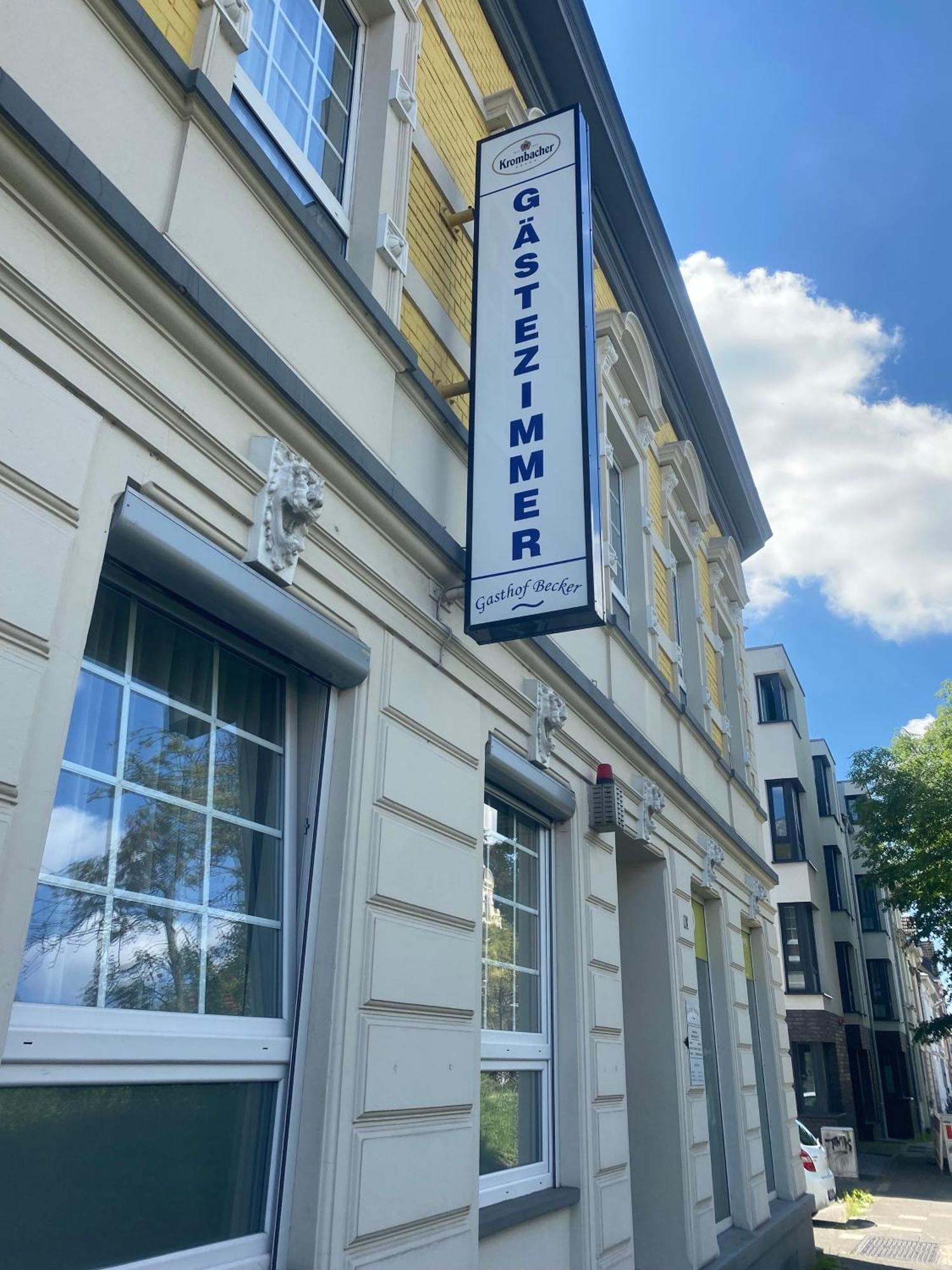 Hotel Gaestezimmer Gasthof Becker Wulfrath Esterno foto